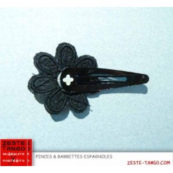 Pince motif fleur brodée paillettes - noire