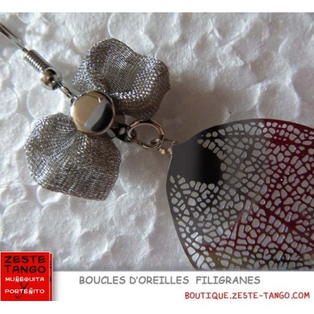 Boucle d'oreille Feuille filigrane et petit noeud. Argenté