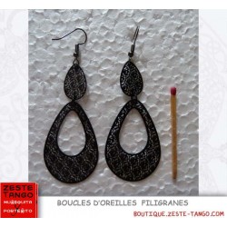 B.O filigrane Noire. Motif petites roses. Forme ovale