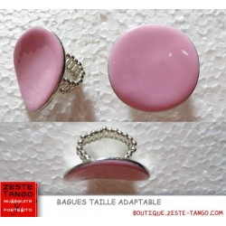 Bague adaptable. Grand rond émaillé rouge
