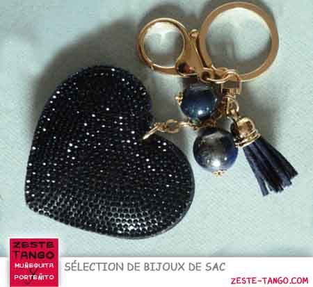 Bijou de sac. Coeur strass bleu Marine, avec porte-clé